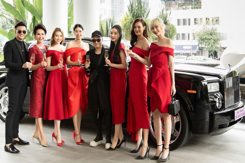 Đỗ Mạnh Cường mua xe sang mừng tuổi 40