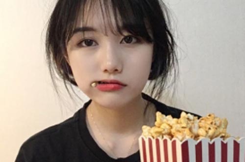 Chẳng cần kiểm tra cân nặng, thấy cơ thể có 3 dấu hiệu này là bạn đang âm thầm béo lên