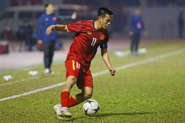 HLV Park Hang-seo cho Văn Quyết tự chọn vị trí