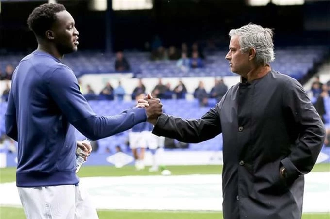 Lukaku ít được HLV Mourinho trao cơ hội ở Chelsea