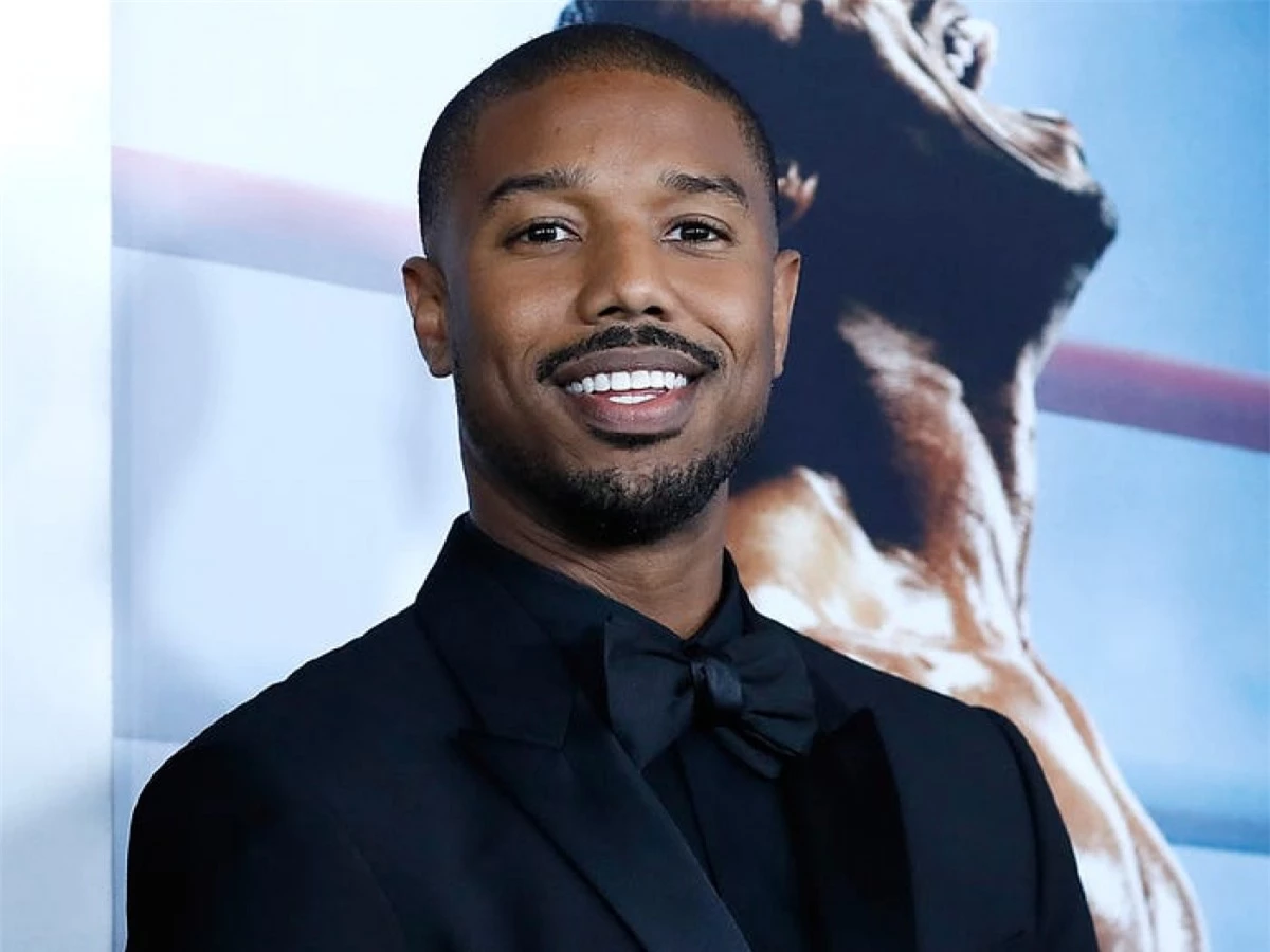 Michael B. Jordan - người được tờ People mệnh danh là "Người đàn ông quyến rũ nhất hiện nay" - vẫn đang tìm kiếm người bạn đời. Anh khá kín tiếng về chuyện tình cảm riêng tư. Nam diễn viên chia sẻ: "Một trong những nỗi sợ lớn nhất của tôi là kết thúc cuộc đời trong sự cô đơn"./.