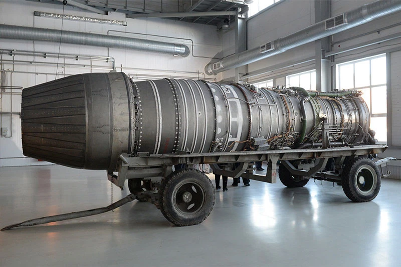 Nga đã hoàn thành việc phát triển và chế tạo động cơ nguyên mẫu đầu tiên cho máy bay ném bom chiến lược mang tên lửa mới nhất của Nga thuộc dự án PAK DA .