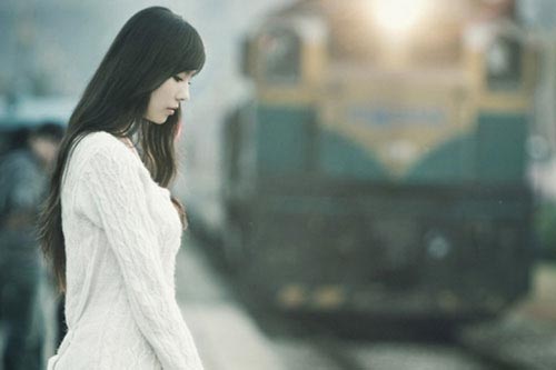 Phát hiện vợ "cảm nắng" đồng nghiệp, chồng lập tức yêu cầu ly hôn nhưng nửa đêm check camera cổ họng lại đắng nghẹn