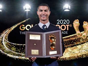 Cristiano Ronaldo: 'Cỗ máy' bền bỉ 35 tuổi vẫn chạy tốt trong năm Covid