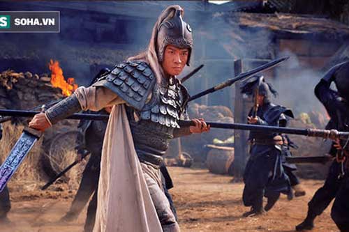 Thừa khả năng đoạt mạng Triệu Vân trong trận Trường Bản, tại sao Tào Tháo lại hạ lệnh không được bắn tên giết chết Tử Long?