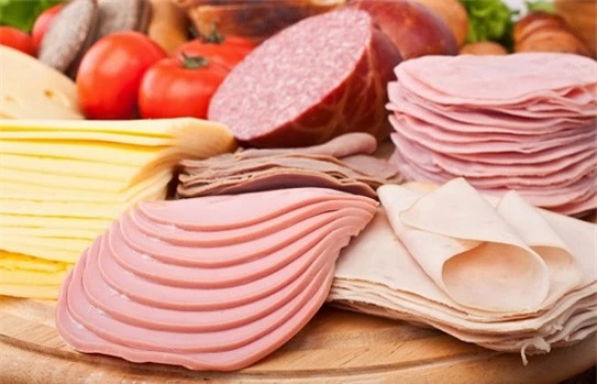 Thịt chế biến sẵn gây hại cho thận