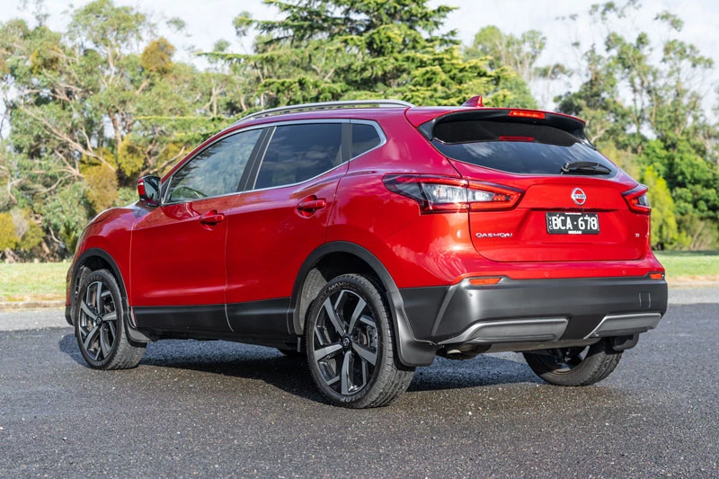 8. Nissan Qashqai (doanh số: 168.820 chiếc).