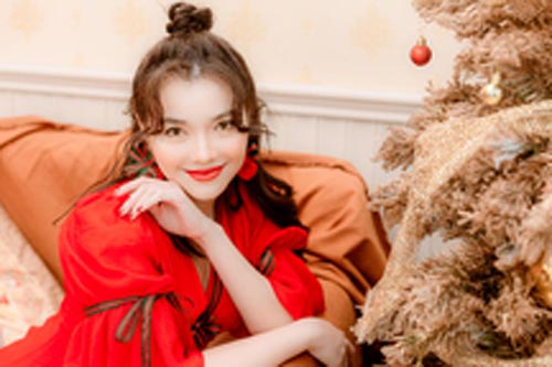 Tuổi 32 nhiều khoảng lặng của Hồng Kim Hạnh