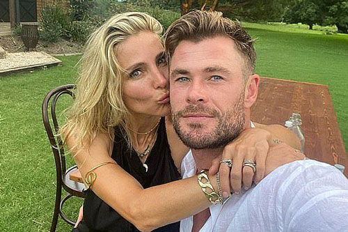 Chris Hemsworth kỷ niệm 10 năm kết hôn