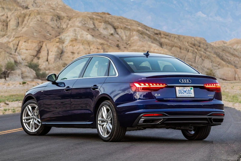 10. Audi A4 (doanh số: 32.862 chiếc).