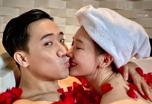 Trấn Thành - Hari mừng bốn năm cưới