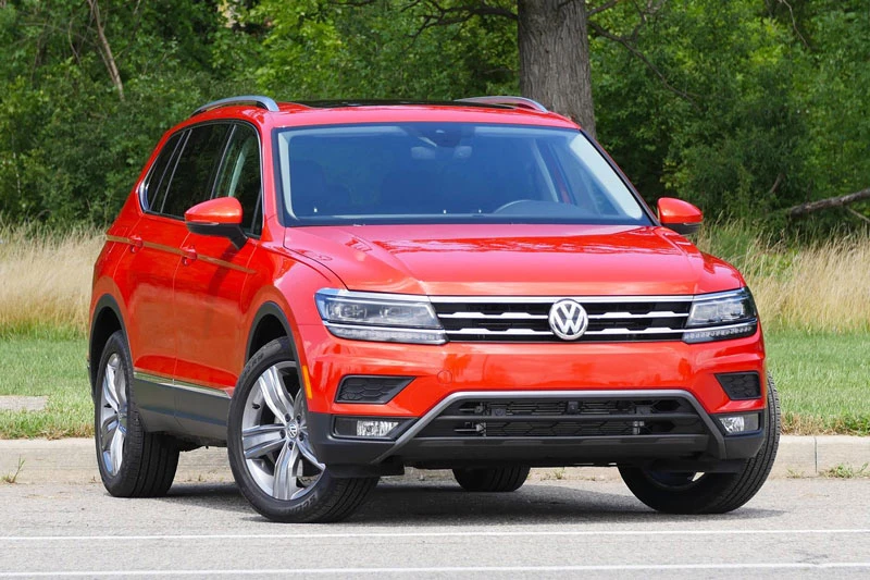 2. Volkswagen Tiguan (doanh số: 55.589 chiếc).