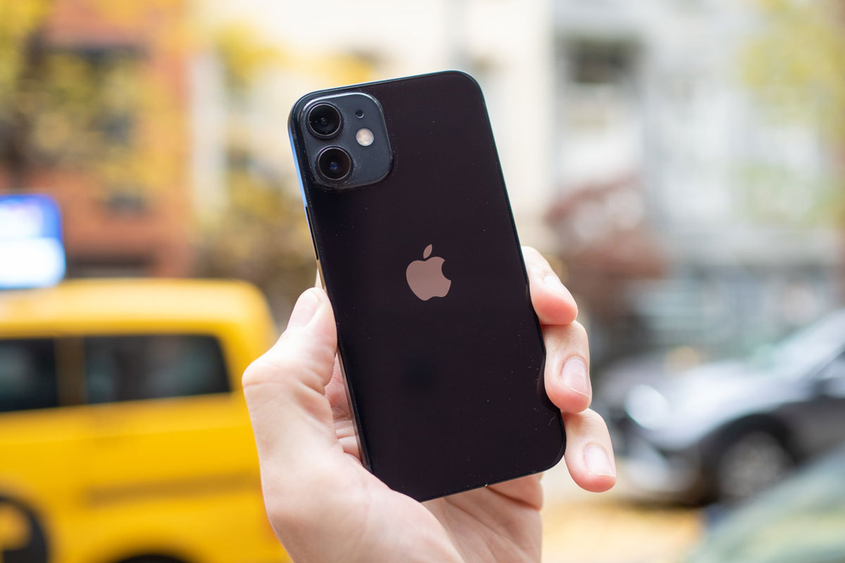 iPhone 12 mini có thể là phép thử thất bại của Apple