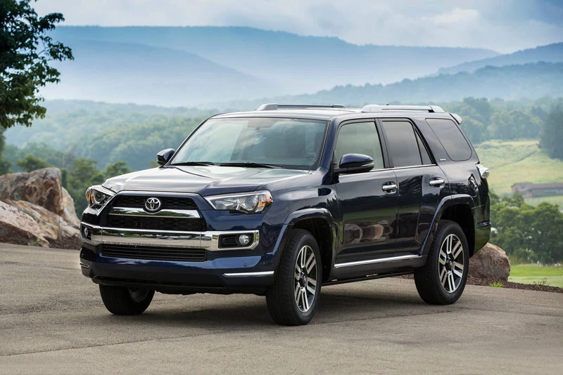 8. Toyota 4Runner 2020 (khoảng sáng gầm: 244 mm).