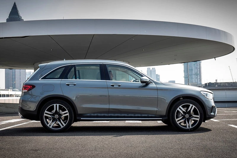 9. Mercedes-Benz GLC (doanh số: 34.566 chiếc).