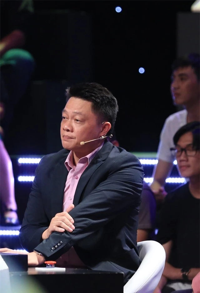BTV Quang Minh bật khóc trên trên sóng truyền hình - 2