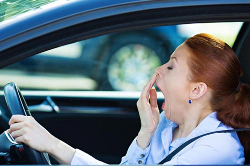 Cách chống buồn ngủ hiệu quả bất ngờ cho tài xế khi lái xe