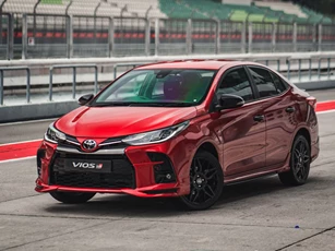 Cận cảnh xe sedan thể thao của Toyota, giá gần 560 triệu đồng
