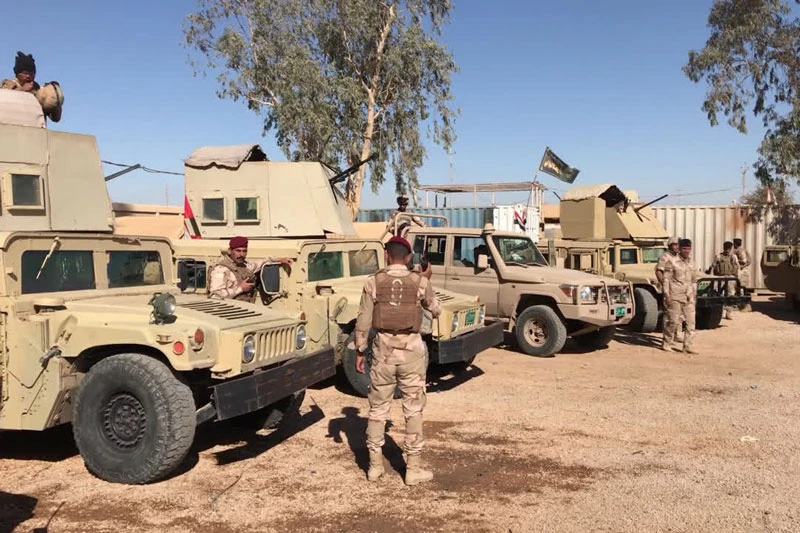 Quân đội Iraq triển khai gần biên giới Syria.