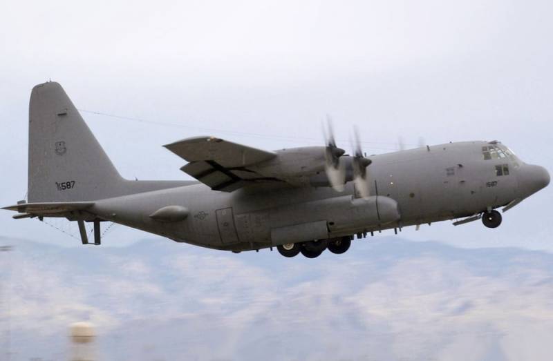 Máy bay tác chiến đặc biệt của Mỹ tới Iran trong tình hình nóng