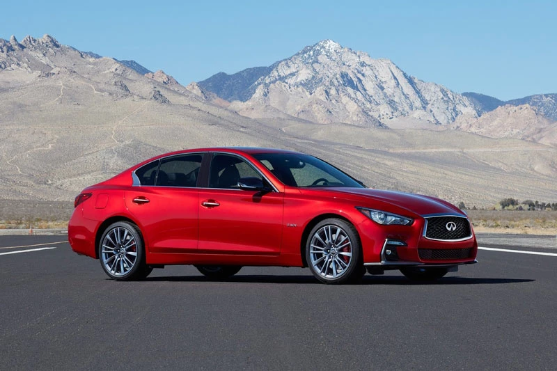 1. Infiniti Q50.