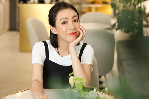 Thu Trang: 'Vợ chồng tôi bên nhau nhiều vì ế show'
