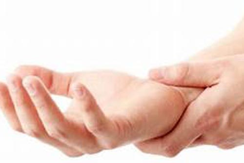 Mùa Đông bị cước chân, tay: Chuyên gia ‘mách’ cách phòng ngừa?