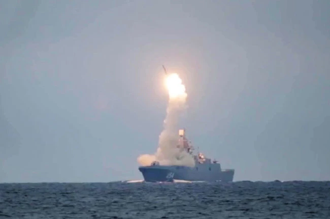 Hải quân Nga đang đẩy nhanh tiến độ hoàn thành tên lửa hành trình diệt hạm siêu thanh 3M22 Zircon. Ảnh: TASS.