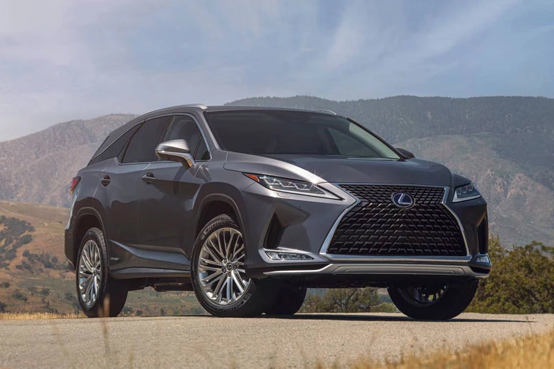 Đèn pha của Lexus RX 450h được trang bị công nghệ BladeScan.