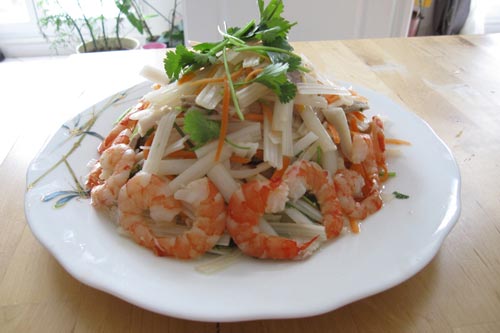 Cách làm gỏi ngó sen tôm thịt ăn mãi không ngán