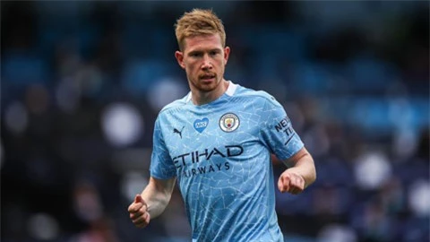 De Bruyne mờ nhạt, và Man City... hết người?