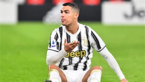 Ronaldo sẽ tự ái nếu bị Juventus đưa ra đổi lấy Pogba của M.U