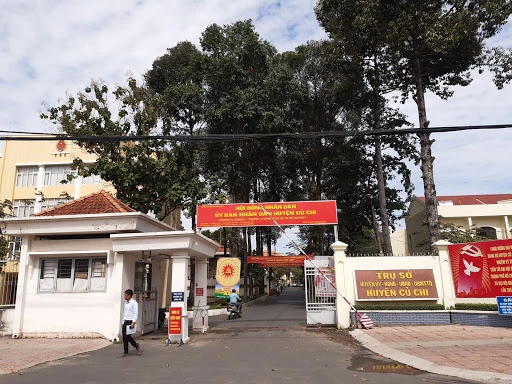 Huyện Củ Chi phải tổ chức kiểm điểm, rút kinh nghiệm sau kết luận thanh tra. Huyện Củ Chi phải tổ chức kiểm điểm, rút kinh nghiệm sau kết luận thanh tra.