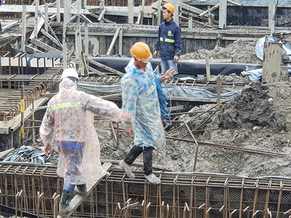 Các công trình đang thi công tại Đà Nẵng cần lưu ý, từ ngày 30/12, trên địa bàn TP sẽ có mưa, có nơi mưa vừa, mưa to và dông