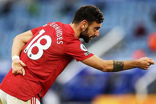 Scholes tự nhận kém hơn Bruno, fan M.U có đồng tình?