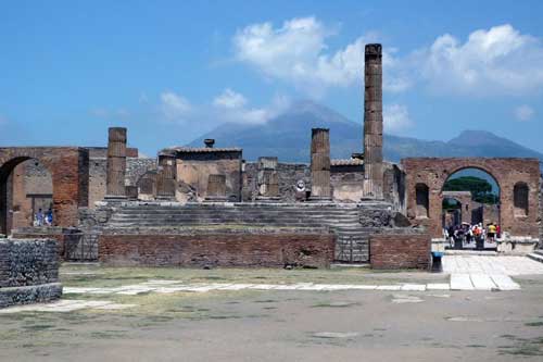 Phát hiện cửa hàng bán thức ăn đường phố thời La Mã cổ đại