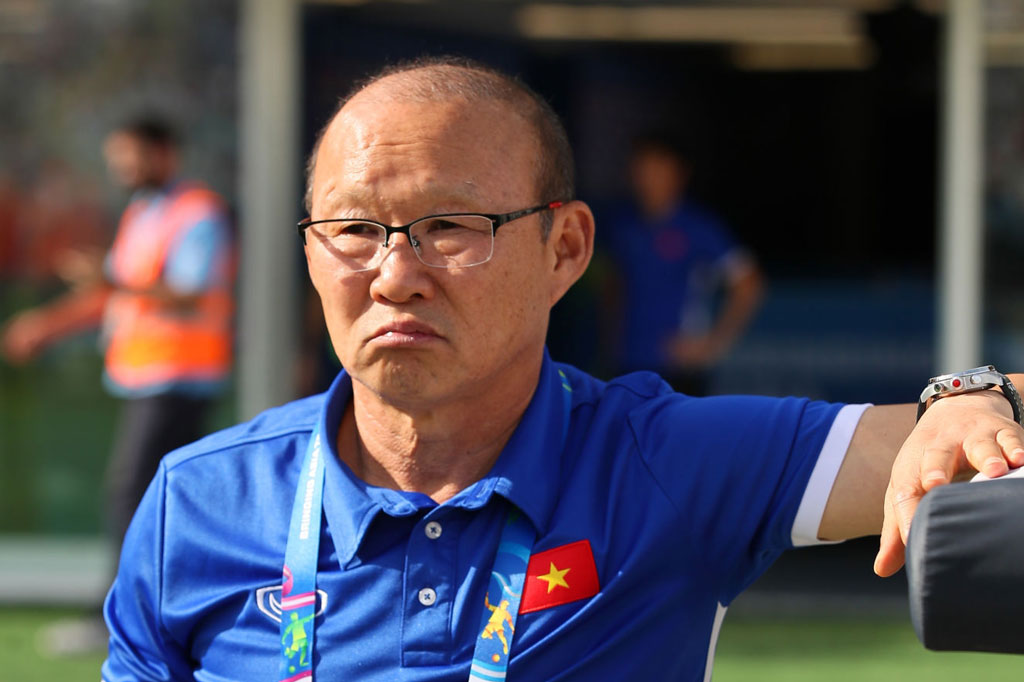 Đòi ưu tiên chân sút nội ở V.League, HLV Park Hang-seo lại bị phản đối