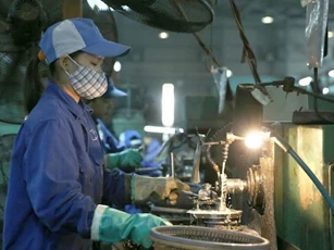 Covid-19 khiến hơn 100.000 doanh nghiệp ngừng kinh doanh trong năm 2020