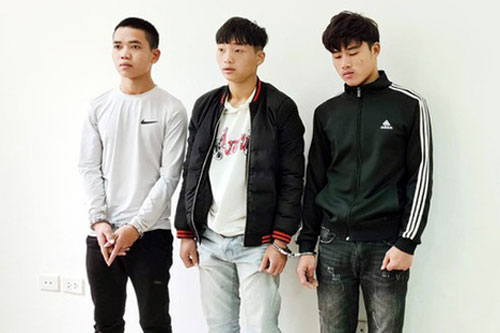 Hà Nội: Bộ ba "tuổi teen" rủ nhau đi cướp lấy tiền hát karaoke