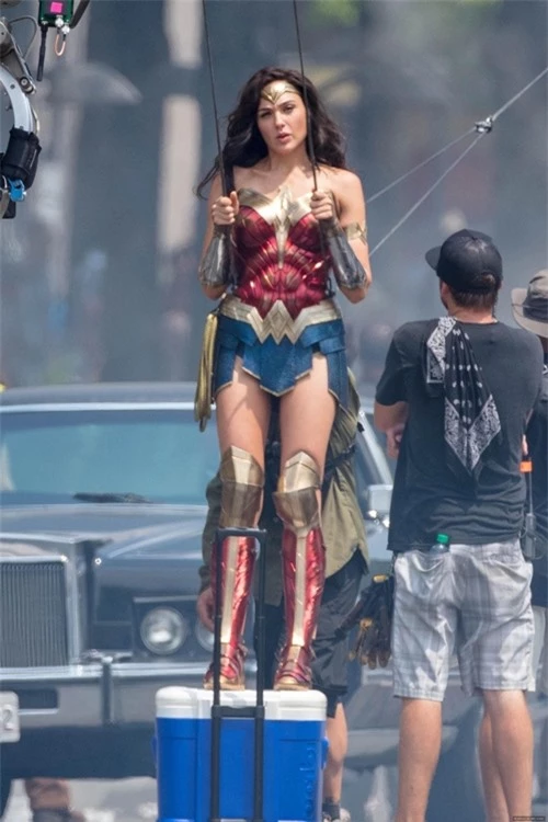 Gal Gadot sẵn sàng cho hầu hết pha hành động của phim.