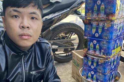 Lâm Đồng: Tạm giữ hình sự thanh niên xăm trổ vận chuyển pháo nổ