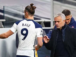 HLV Mourinho báo tin buồn về Bale trong lúc Tottenham đang 'đuối' ở Premier League