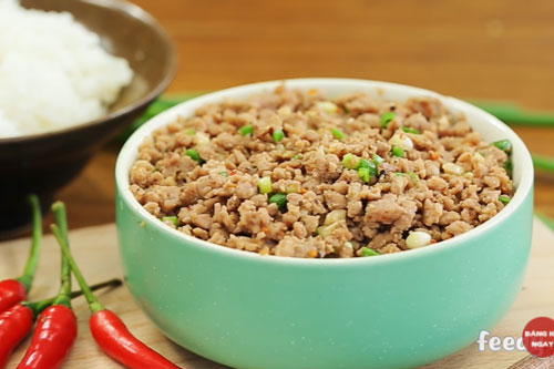 Cách làm thịt bò băm rim mặn ngọt cực hao cơm