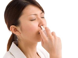 Lạm dụng thuốc xịt mũi có nguy cơ teo niêm mạc mũi, ngộ độc thuốc