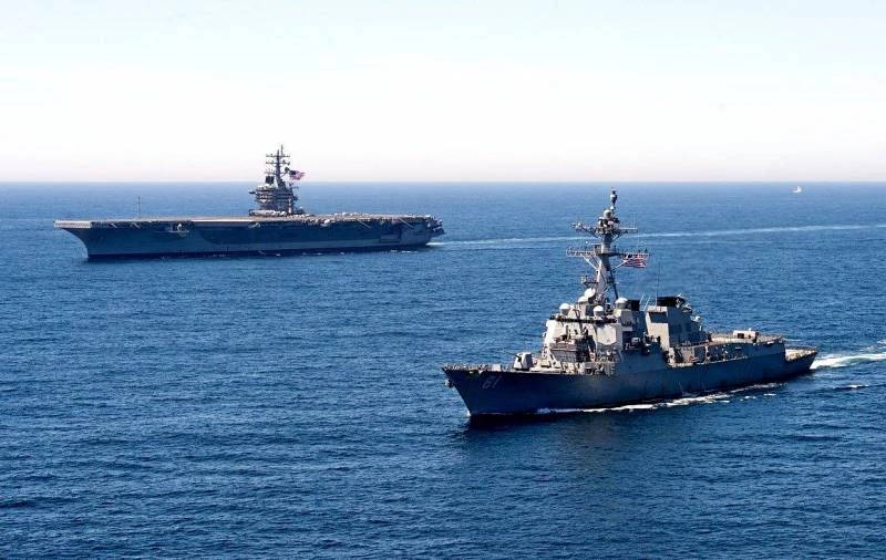 Biên đội tàu chiến Mỹ đang áp sát lãnh hải Israel. Ảnh: Reporter.