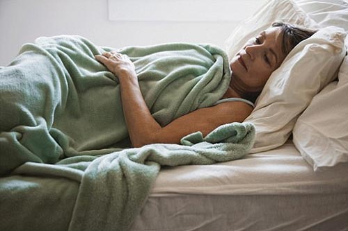 Tác hại không ngờ từ thói quen 'ngủ nướng' ngày cuối tuần