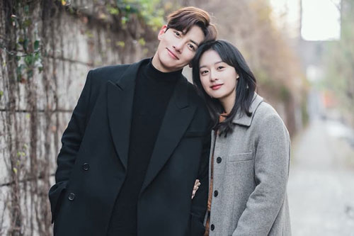 Ji Chang Wook và Kim Ji Won đang hẹn hò, rộ nghi vấn 'phim giả tình thật'?