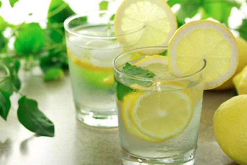 Tác dụng phụ đáng sợ của nước chanh nhiều người bỏ qua
