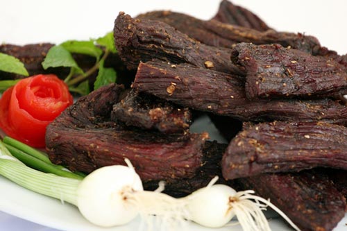 Sẽ rất nguy hiểm nếu 4 nhóm người này ăn thịt trâu