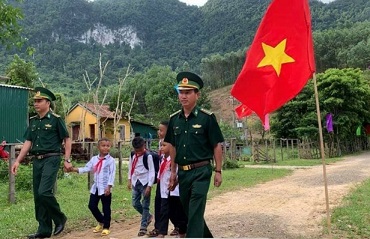 Xuân về trên bản làng người Rục